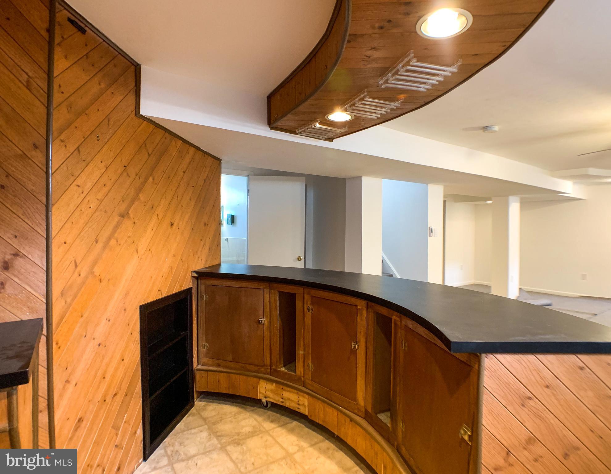 342 Townsend Road Baltimore, MD 21221 - Photo 22 of 26 Gallery Image 22