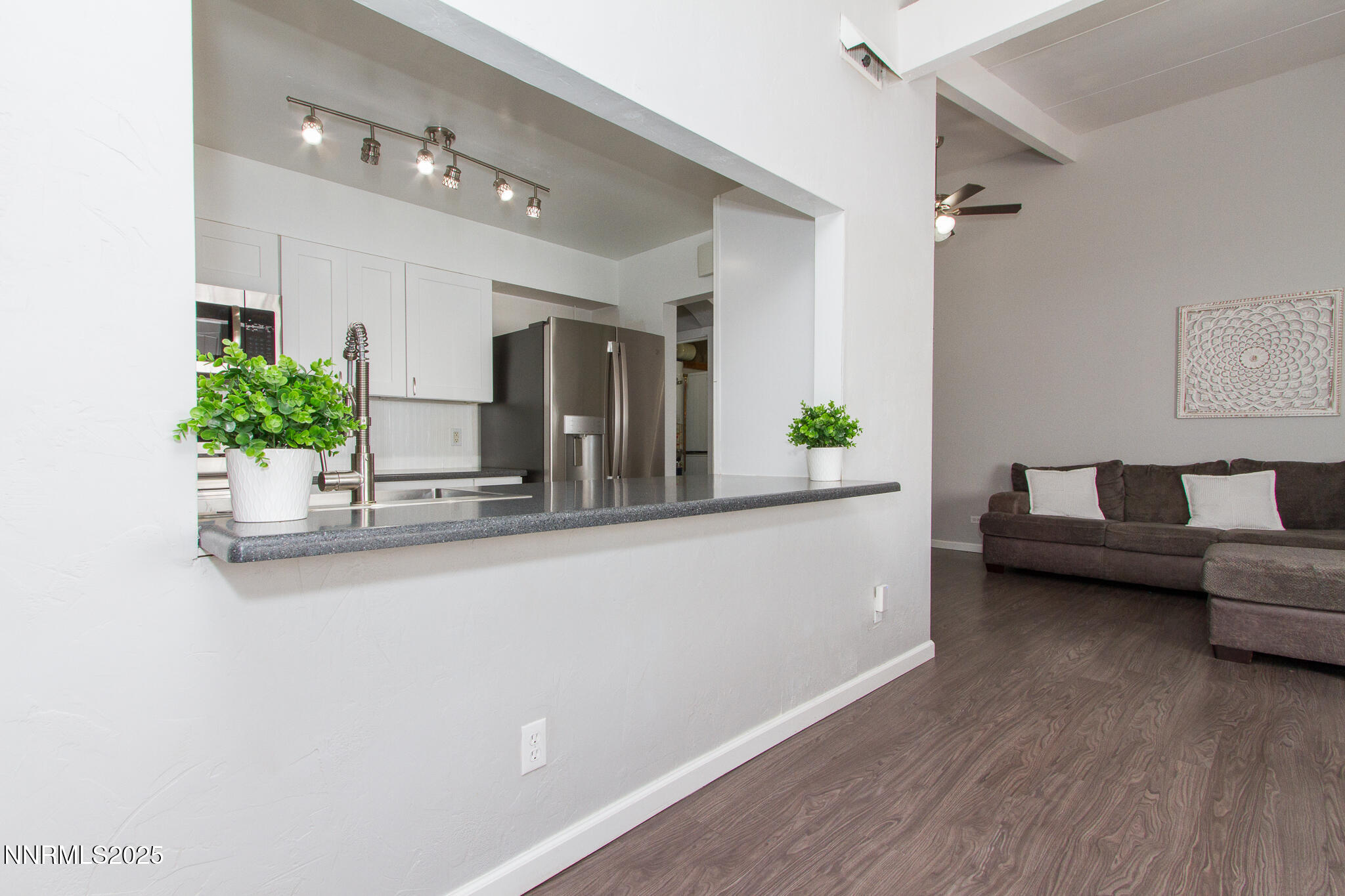 13161 Mt Logan Street Reno, NV 89506 - Photo 4 of 15 Mount Logan-21