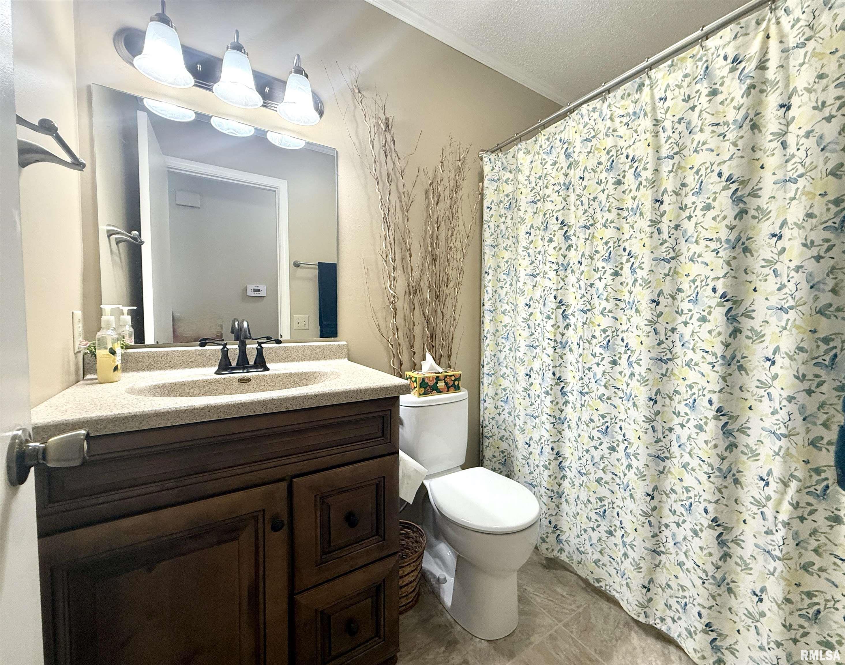 5248 Carlton Drive Springfield, IL 62703 - Photo 9 of 17