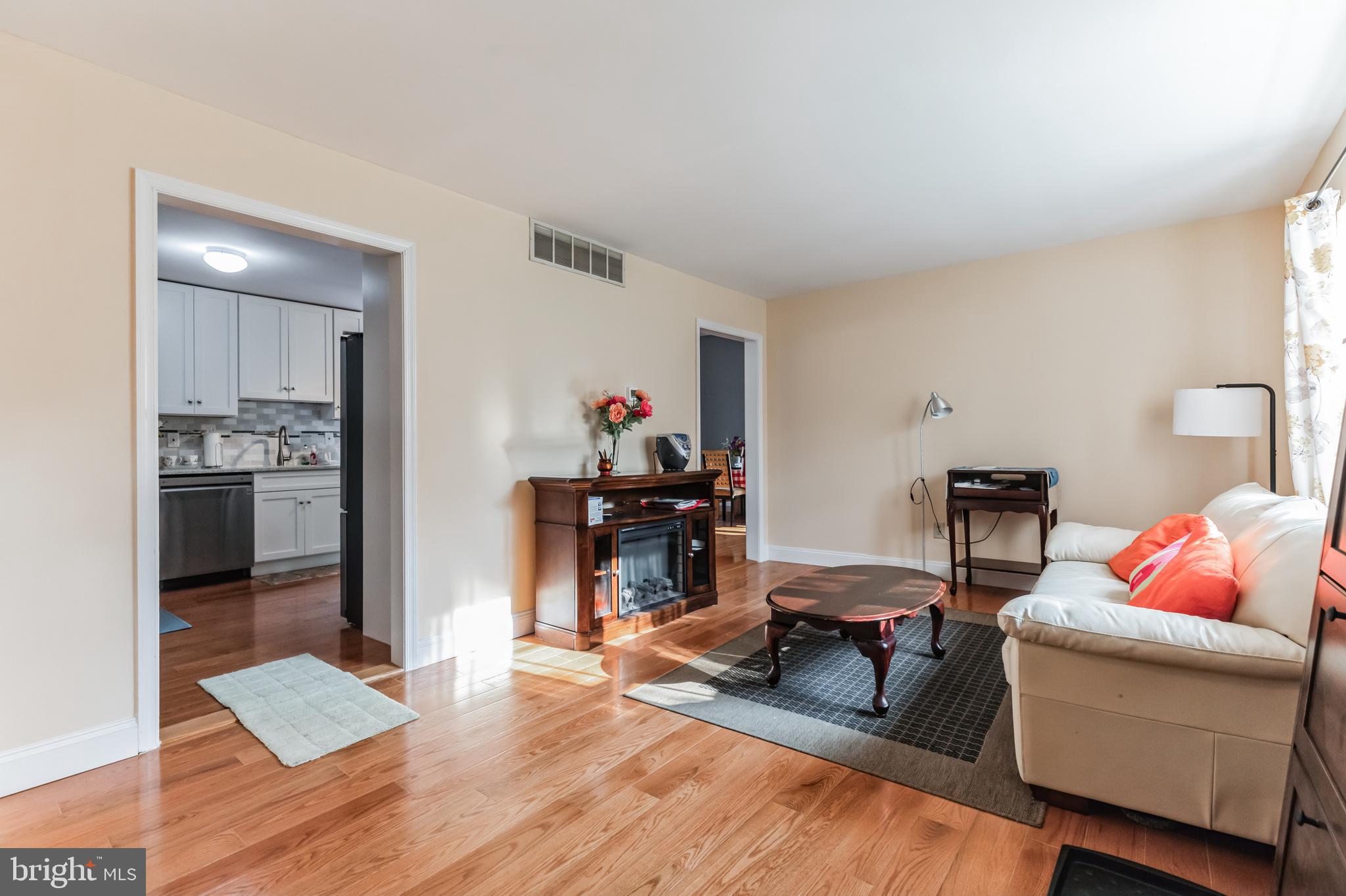 9 Walnut Lane Clementon, NJ 08021 - Photo 7 of 31 Gallery Image 7