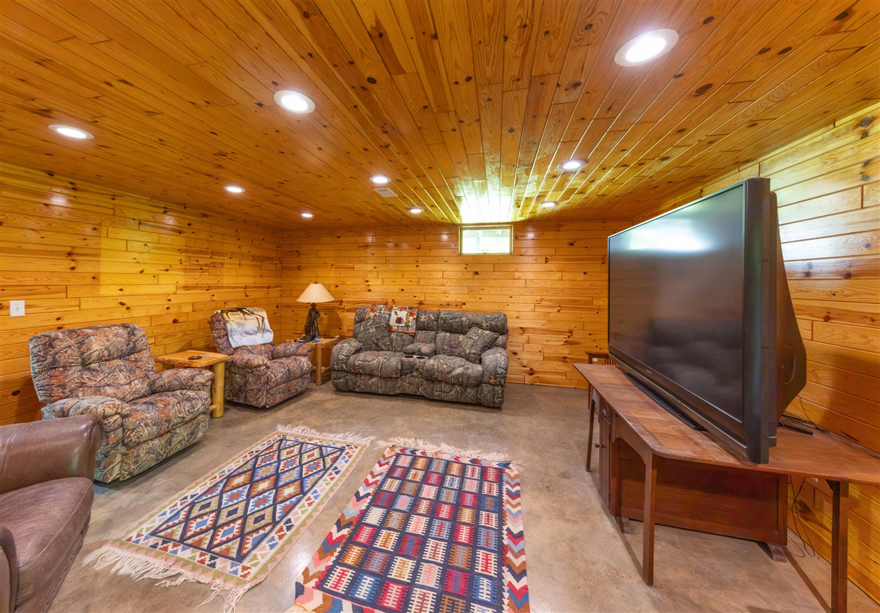 1254 Burbank Road Quincy, MI 49082 - Photo 27 of 36