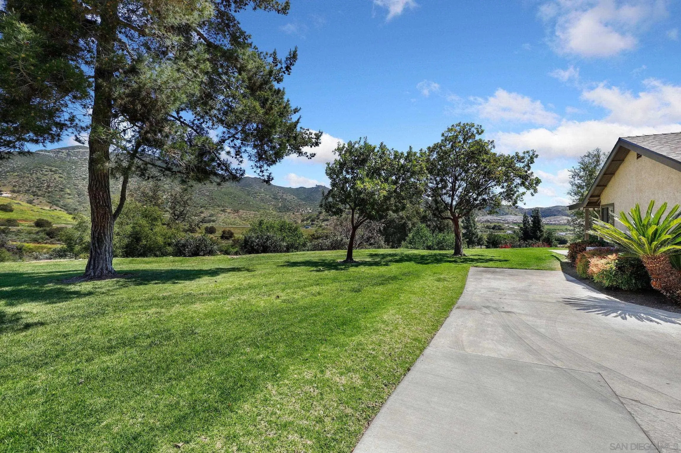 1666 Pala Lake Drive Fallbrook, CA 92028 - Photo 17 of 24 a view of a park with large trees