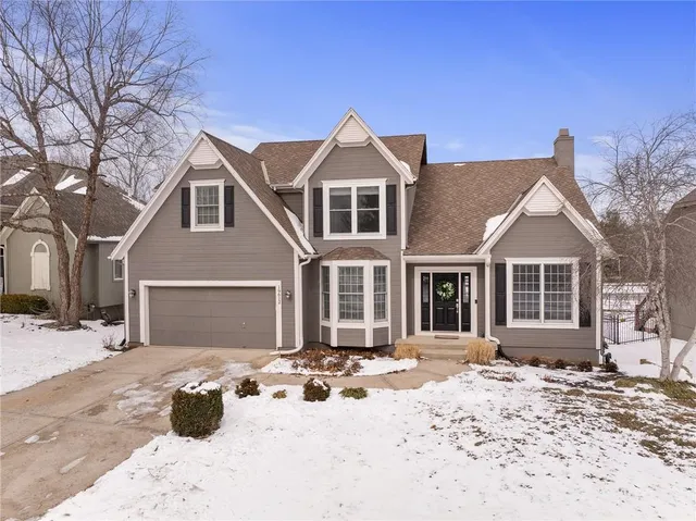 $550,000 | 19612 West 98th Terrace, Lenexa, KS 66220