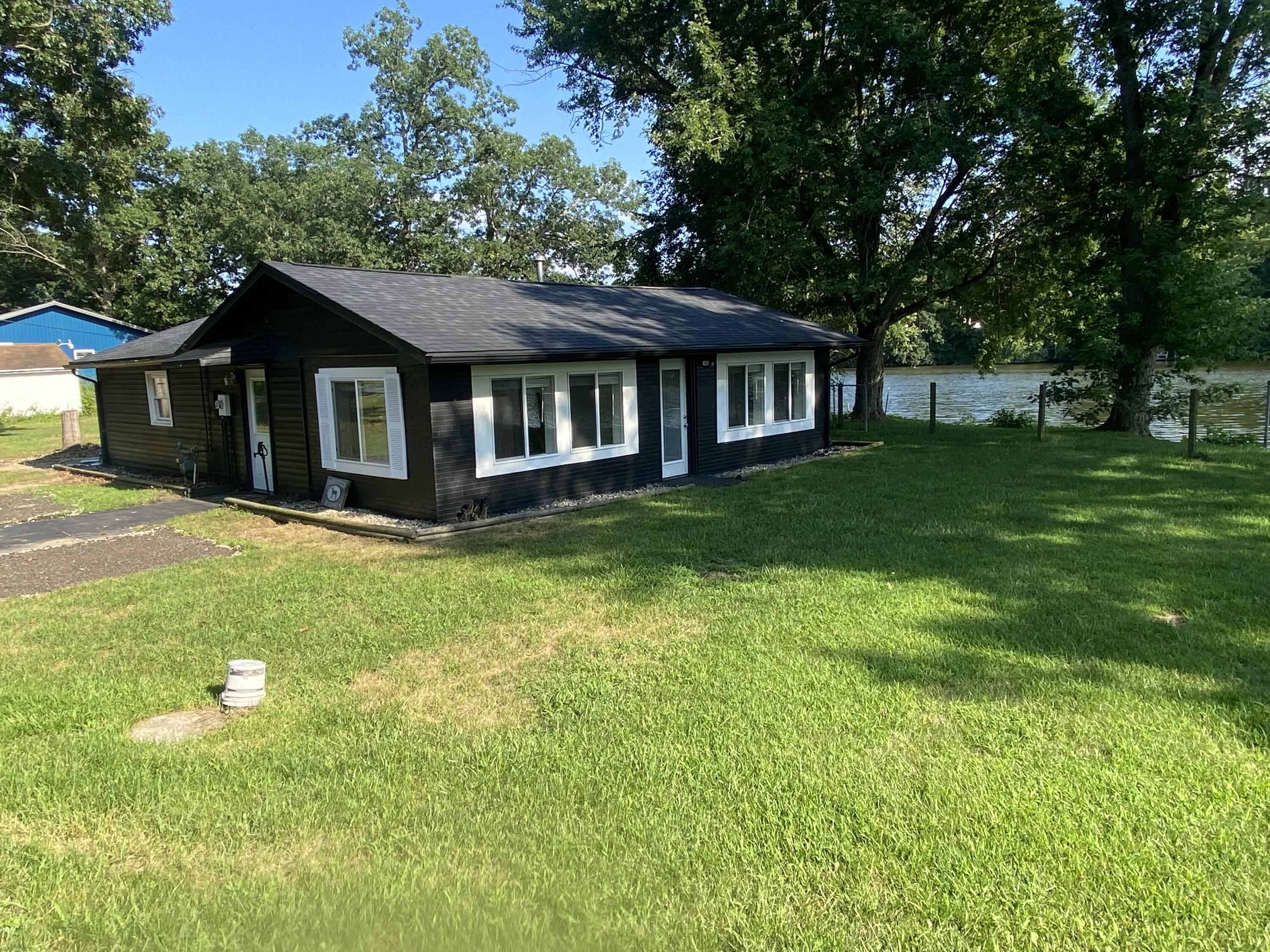 58730 Ash Road Three Rivers, MI 49093 - Photo 1 of 19 IMG_9223