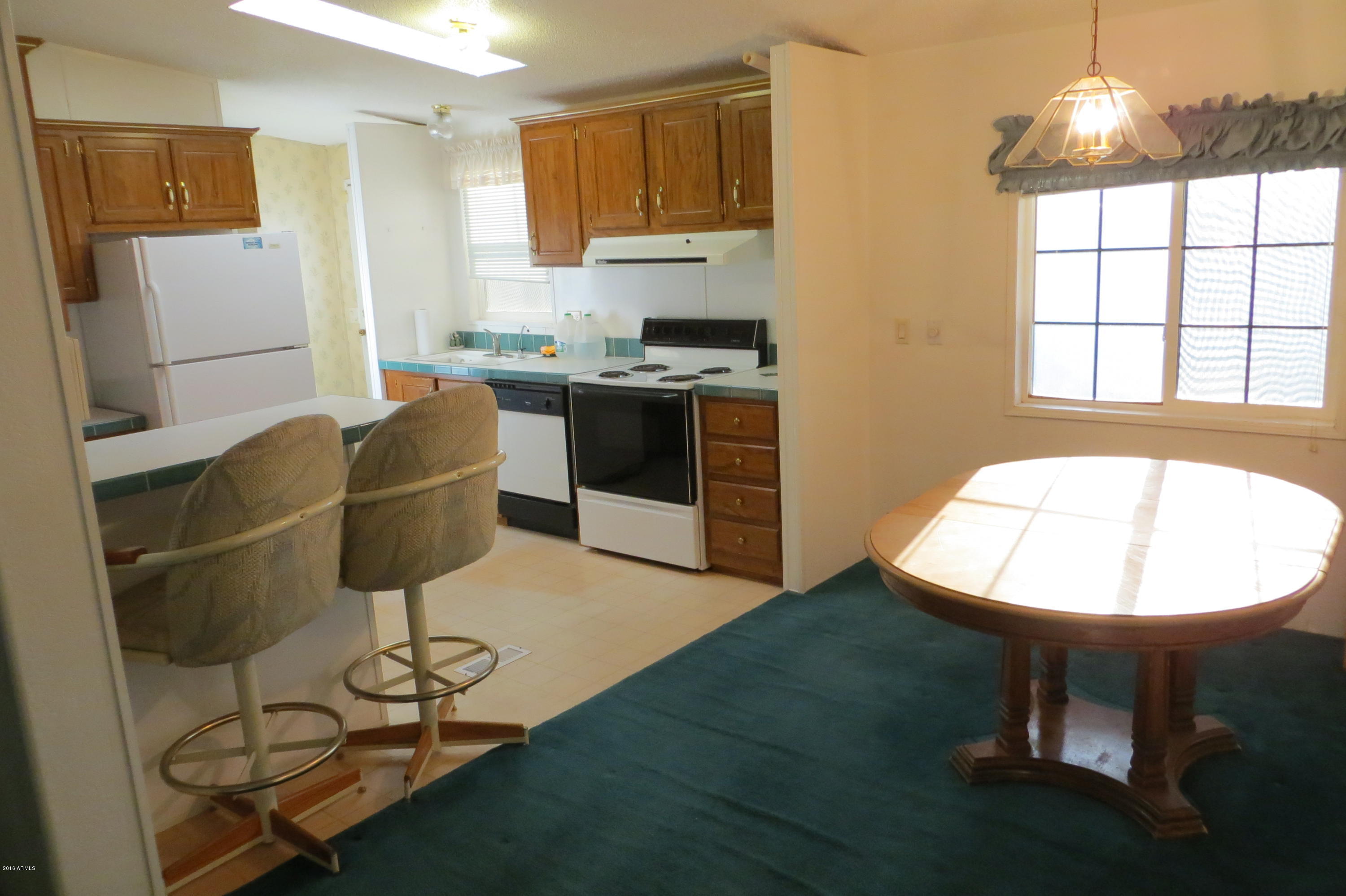 248 North Hawes Road Mesa, AZ 85207 - Photo 3 of 15 KitchenDinette