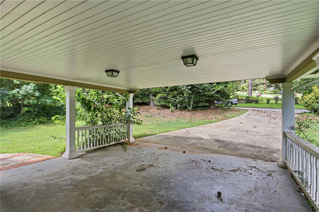 3435 Misty Valley Road Decatur, GA 30032 - Photo 4 of 28 Gallery Image 4