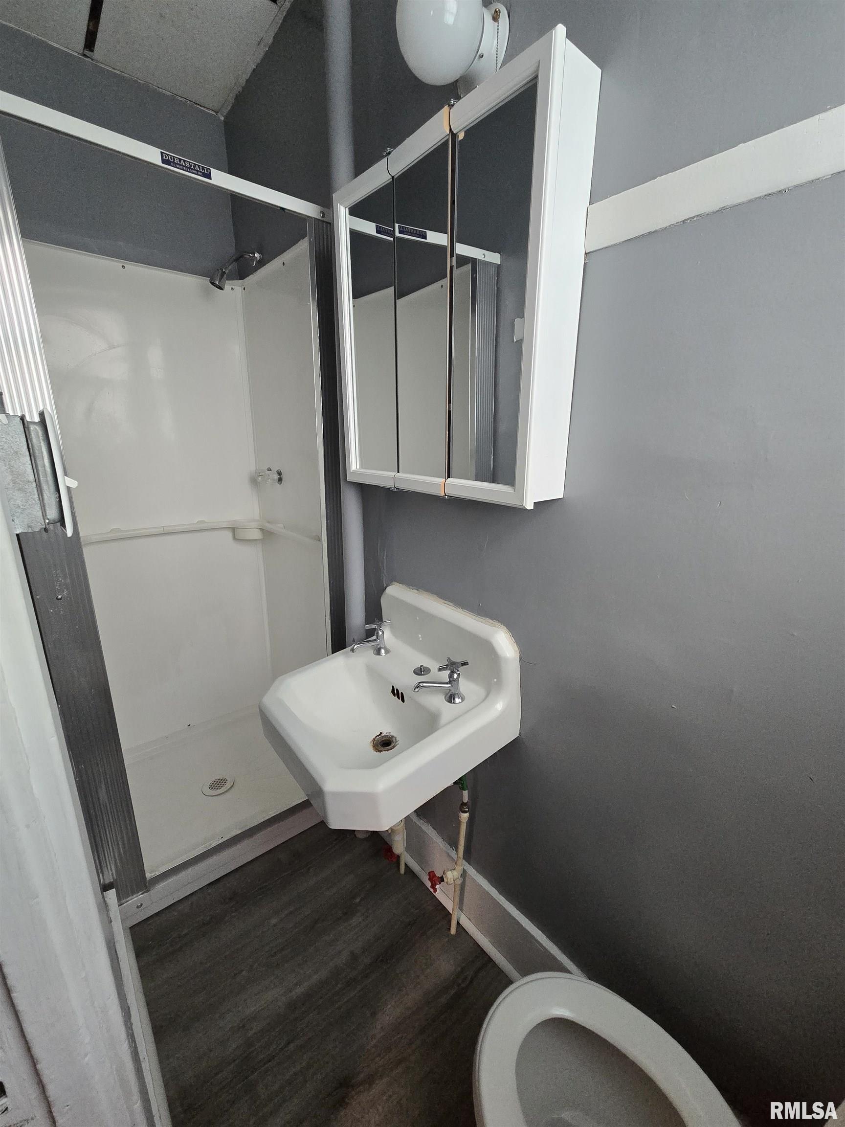 526 East Walnut Street Canton, IL 61520 - Photo 5 of 6