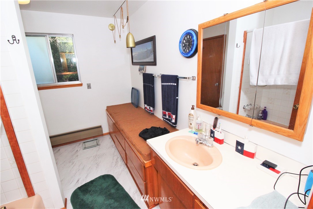 91 East Rhododendron Lane Union, WA 98592 - Photo 14 of 17 Gallery Image 14