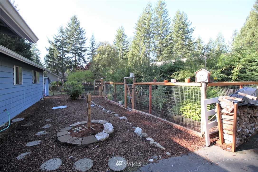 91 East Rhododendron Lane Union, WA 98592 - Photo 3 of 17 Gallery Image 3