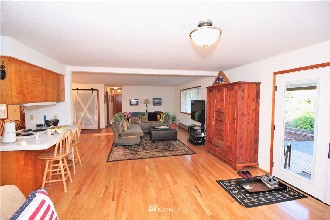 91 East Rhododendron Lane Union, WA 98592 - Photo 4 of 17 Gallery Image 4