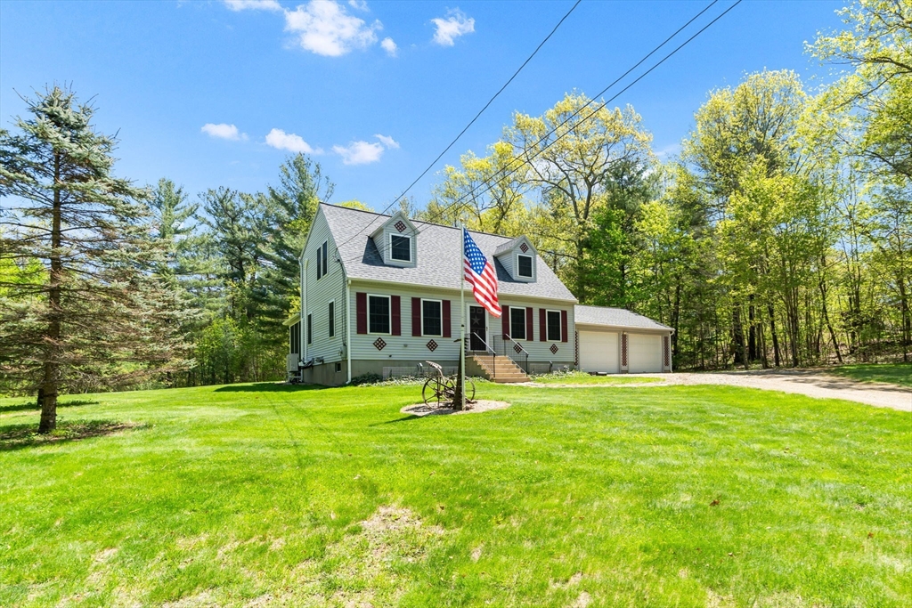 24 Mill Road North Brookfield, MA 01535 - Photo 3 of 27
