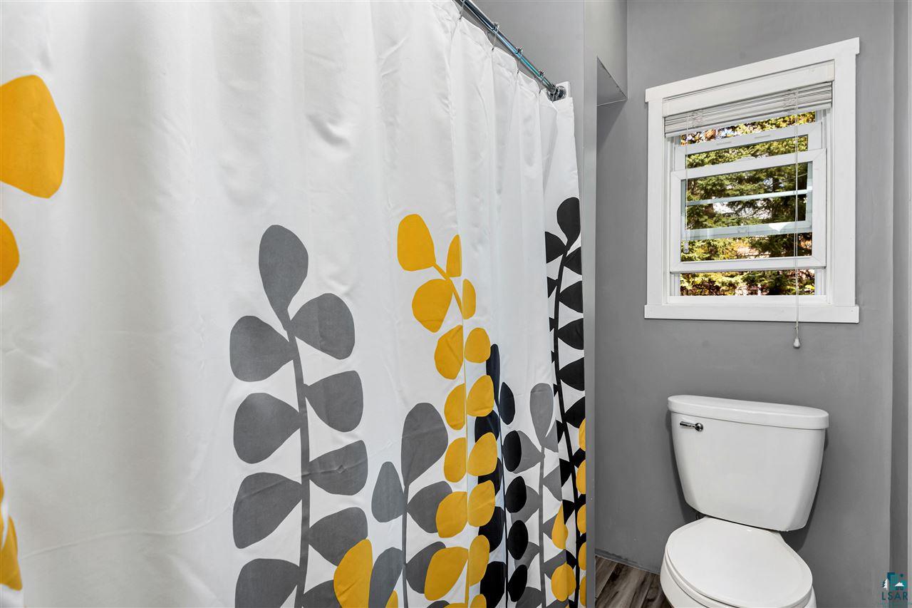 4286 Lindahl Road Hermantown, MN 55811 - Photo 10 of 32 Master Bathroom