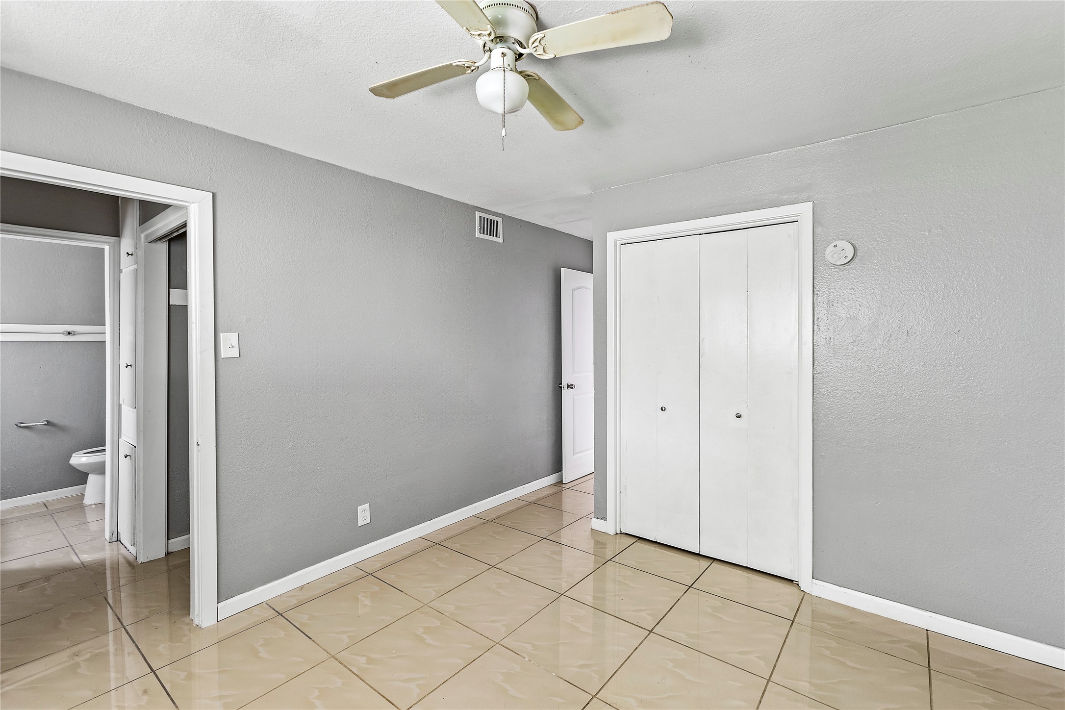 1825 Bayou Road La Marque, TX 77568 - Photo 11 of 15 a view of an empty room