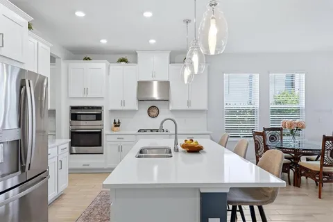 $657,000 | 9268 Tequila Sunrise Drive, Sarasota, FL 34241