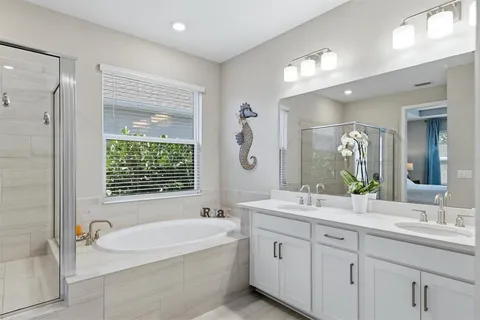 $657,000 | 9268 Tequila Sunrise Drive, Sarasota, FL 34241