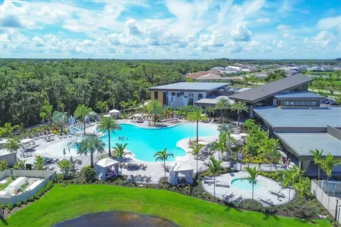 $657,000 | 9268 Tequila Sunrise Drive, Sarasota, FL 34241