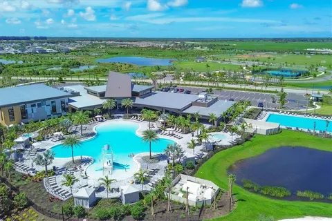 $657,000 | 9268 Tequila Sunrise Drive, Sarasota, FL 34241