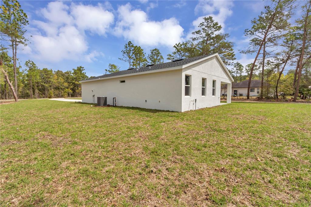 12380 Southwest 71st Lane Road Ocala, FL 34481 - Photo 24 of 34