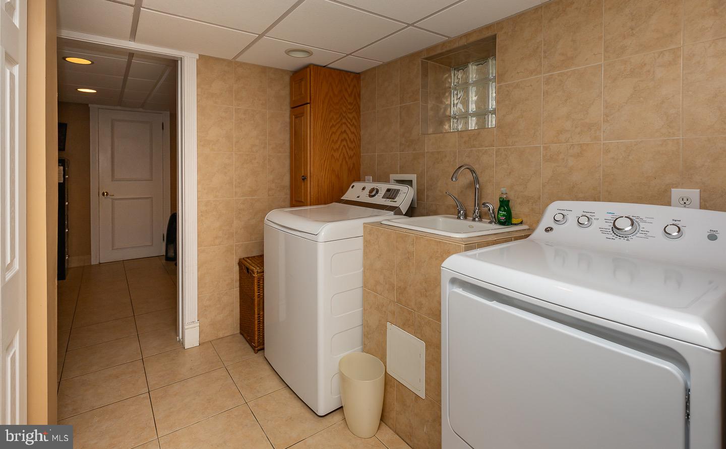 120 South Sproul Road Broomall, PA 19008 - Photo 69 of 80 Walkout basement laundry