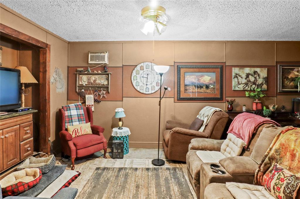 160 County Road 4130 Canton, TX 75103 - Photo 13 of 36