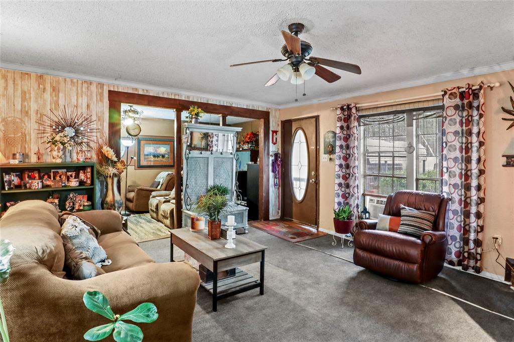 160 County Road 4130 Canton, TX 75103 - Photo 5 of 36