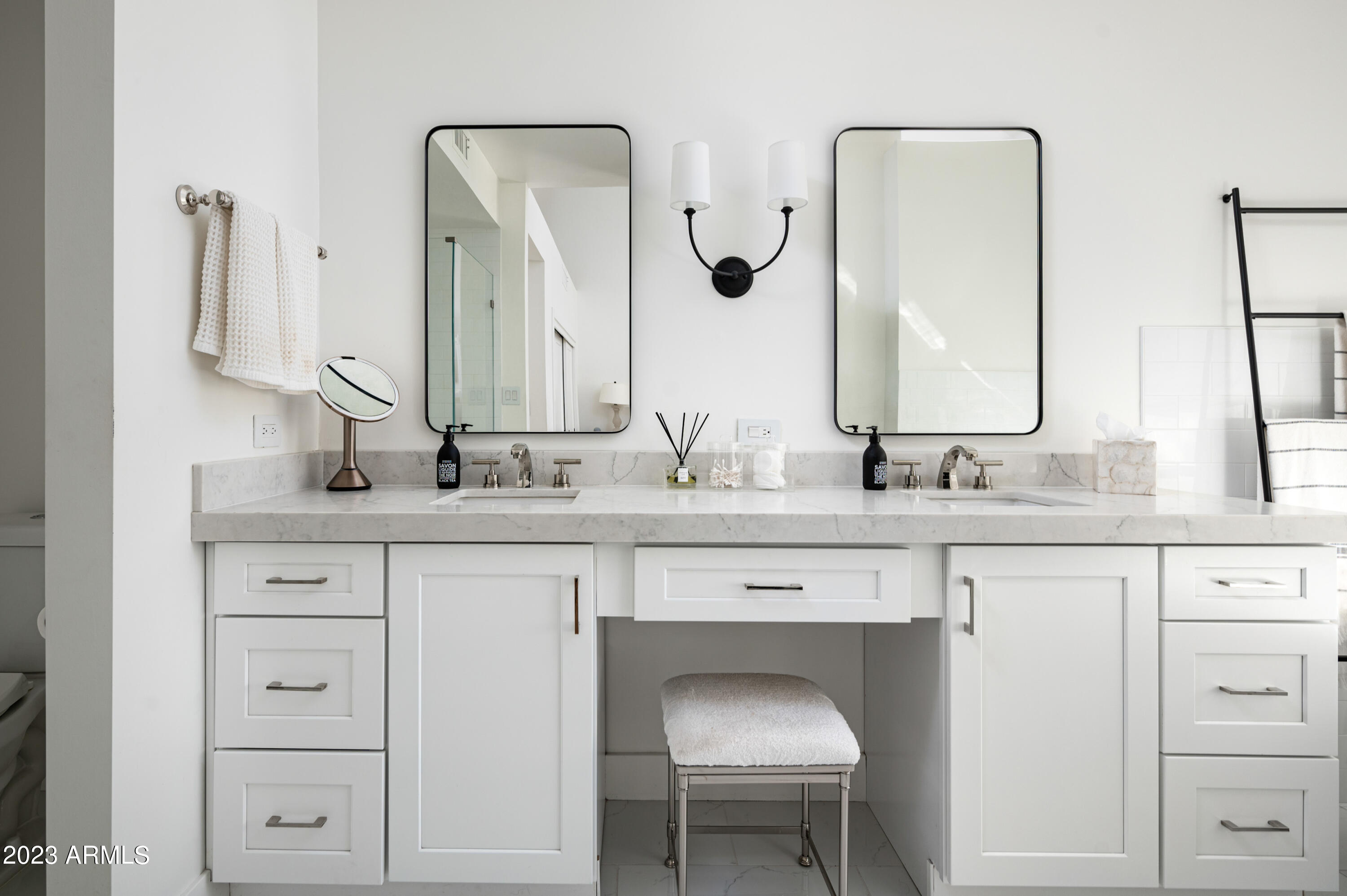 7272 East Gainey Ranch Road, Unit 2 Scottsdale, AZ 85258 - Photo 13 of 28 Primary bathroom