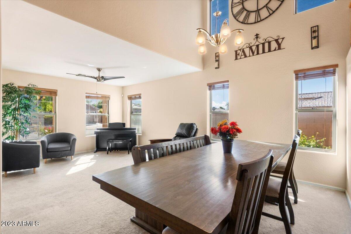 1706 East Harwell Road Phoenix, AZ 85042 - Photo 5 of 27 05-47742518