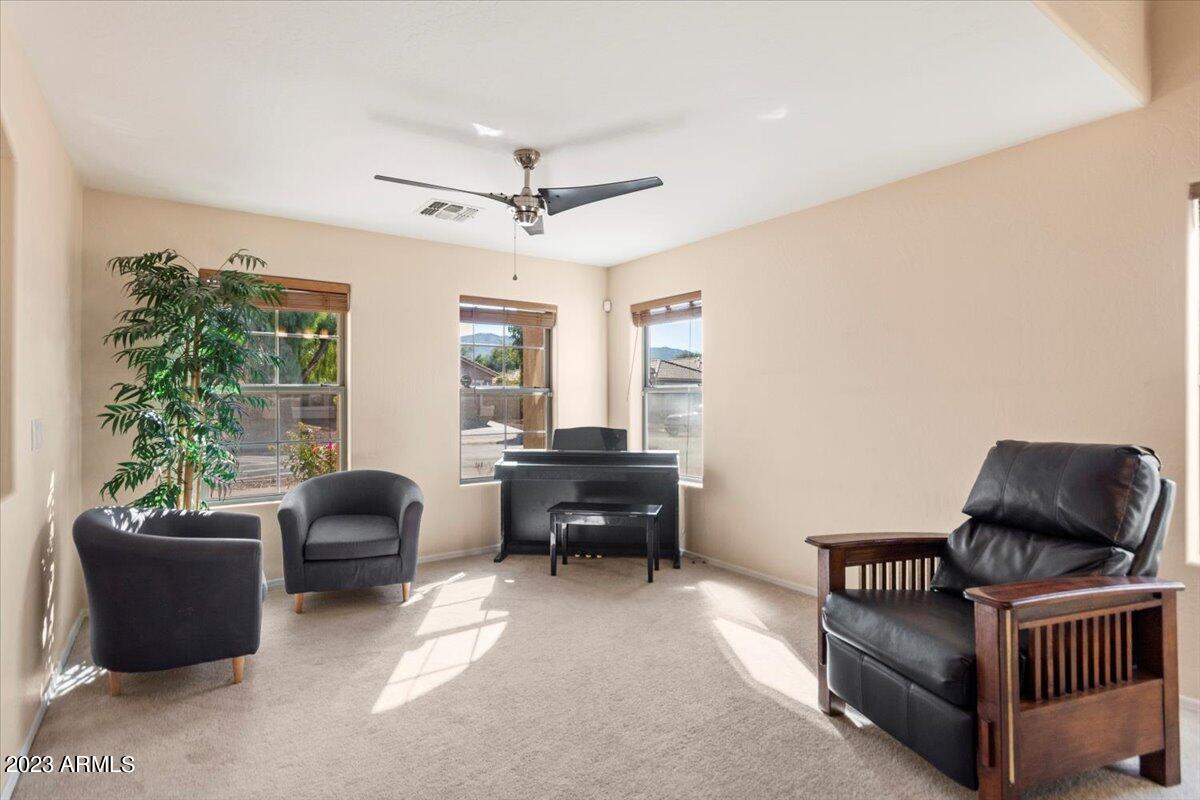1706 East Harwell Road Phoenix, AZ 85042 - Photo 6 of 27 06-47742515