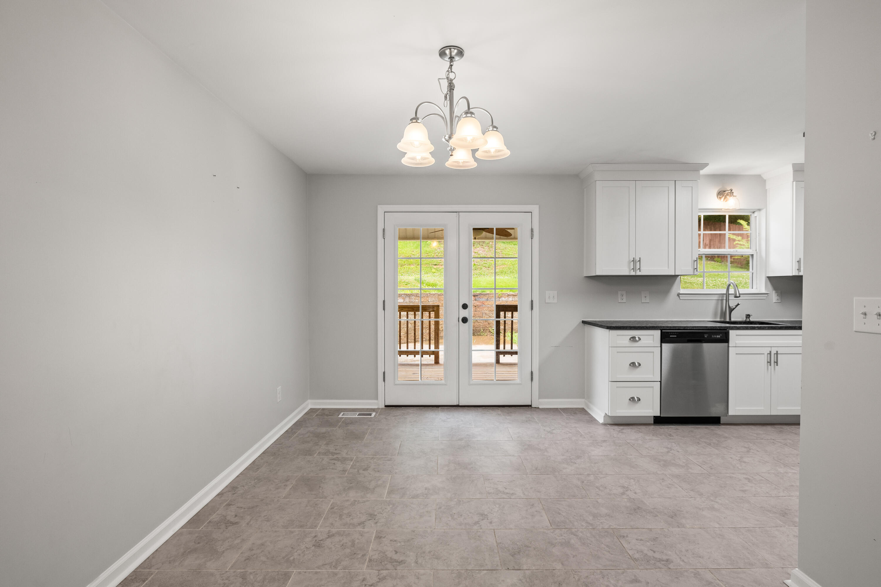 995 Ross Hollow Road Ringgold, GA 30736 - Photo 12 of 32 Dining Kitchen