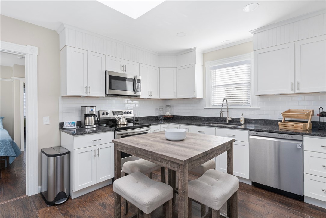 845 Main Street, Unit 1 East Greenwich, RI 02818 - Photo 1 of 20