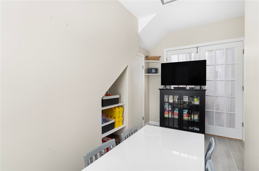 845 Main Street, Unit 1 East Greenwich, RI 02818 - Photo 13 of 20