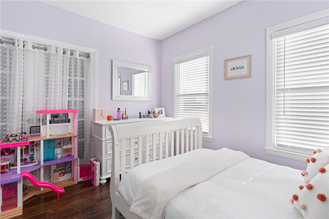 845 Main Street, Unit 1 East Greenwich, RI 02818 - Photo 16 of 20