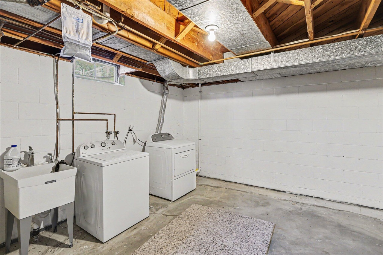 2117 Edwin Place Lansing, MI 48911 - Photo 34 of 39