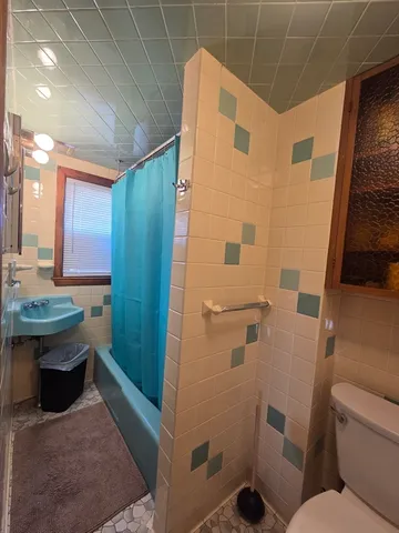 $2,400 | 30 Wilde Avenue, Unit A, Framingham, MA 01702