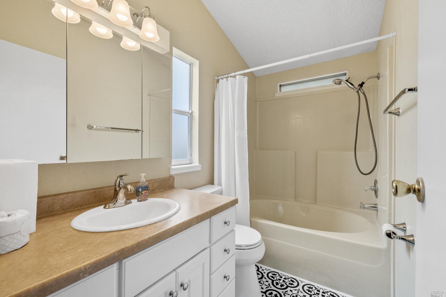 259 Hermosa Circle Santa Rosa, CA 95409 - Photo 25 of 50 Main bath off bedroom. Digitally altered.