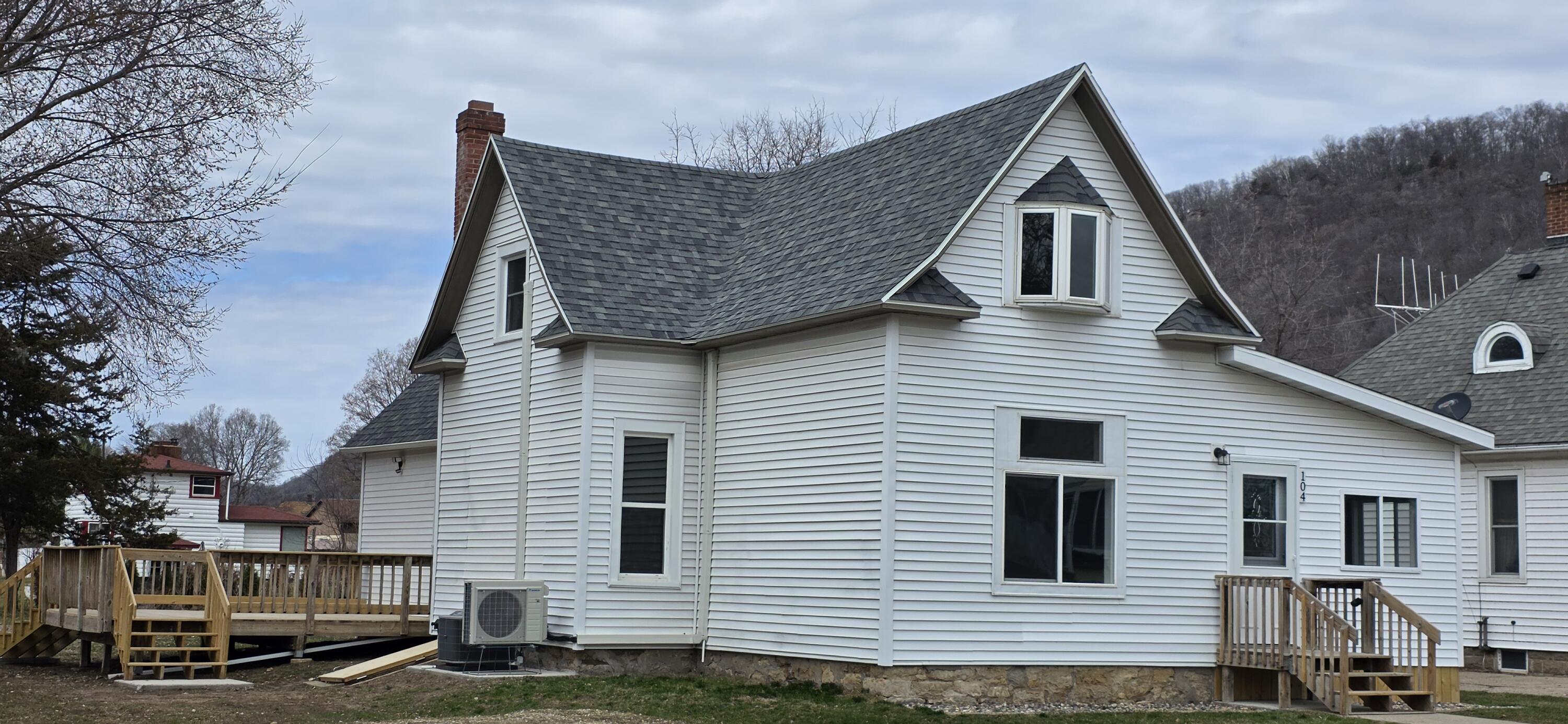 104 West 5th Street Cochrane, WI 54622 - Photo 47 of 49 Exterior