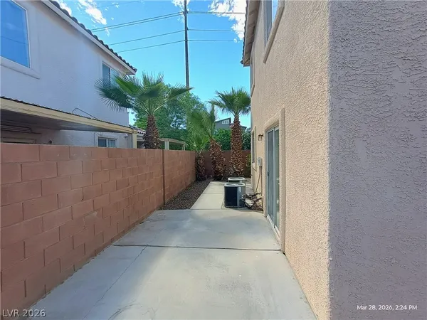$2,120 | 2651 Rimpacific Circle, Las Vegas, NV 89146
