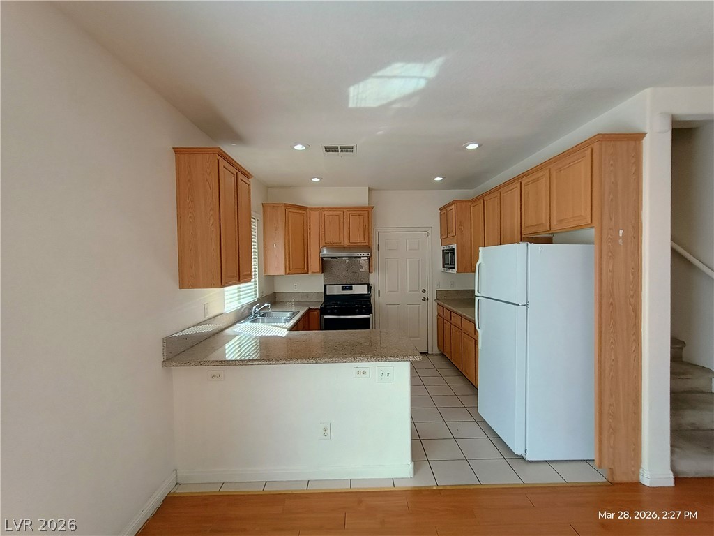 2651 Rimpacific Circle Las Vegas, NV 89146 - Photo 5 of 19