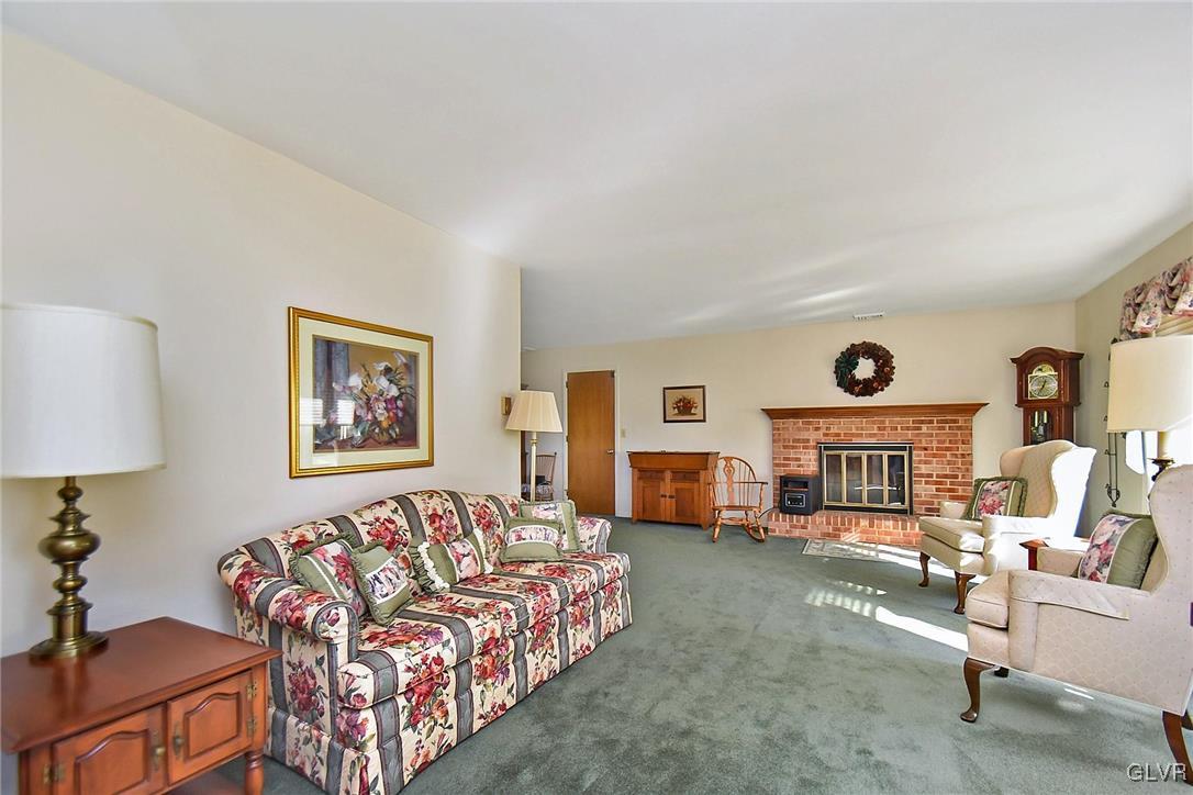 2935 Rising Sun Road Slatington, PA 18080 - Photo 7 of 32 Gallery Image 7