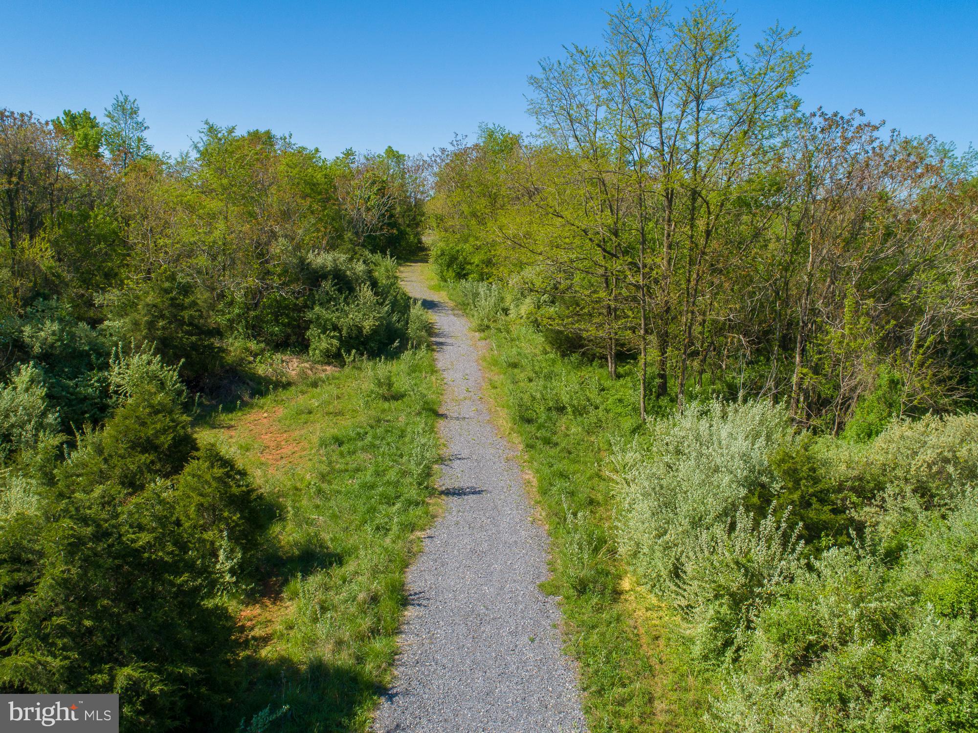 2112 Grade Road Falling Waters, WV 25419 - Photo 9 of 35 Gallery Image 9