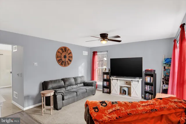 $262,500 | 54 Woodmyre Lane, Enola, PA 17025