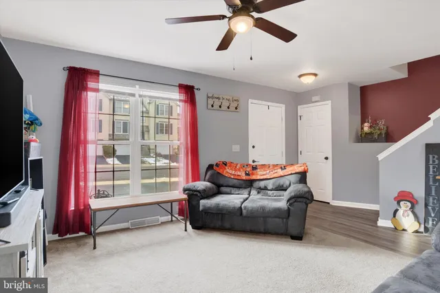 $262,500 | 54 Woodmyre Lane, Enola, PA 17025