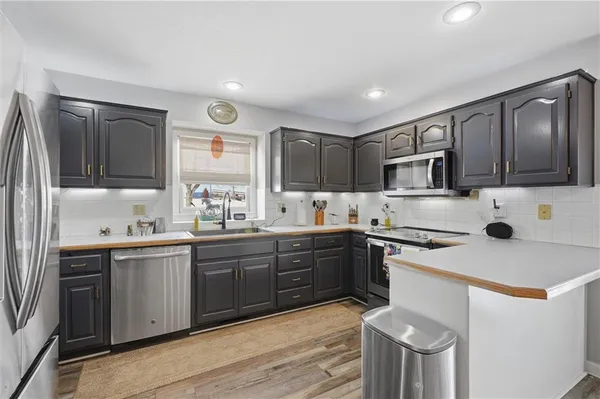 $679,000 | 15420 Northeast 162nd Street, Kearney, MO 64060