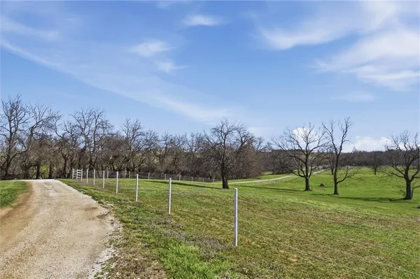 $664,900 | 15420 Northeast 162nd Street, Kearney, MO 64060