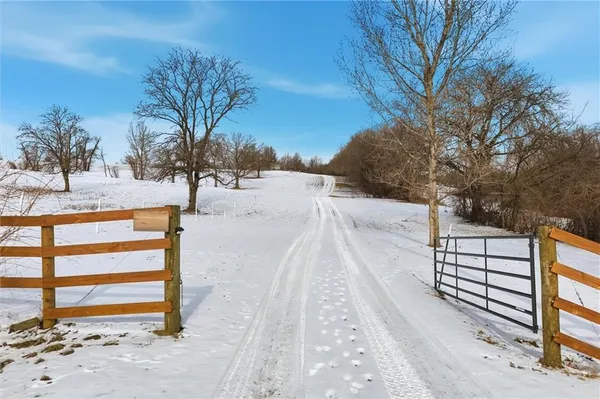 $679,000 | 15420 Northeast 162nd Street, Kearney, MO 64060