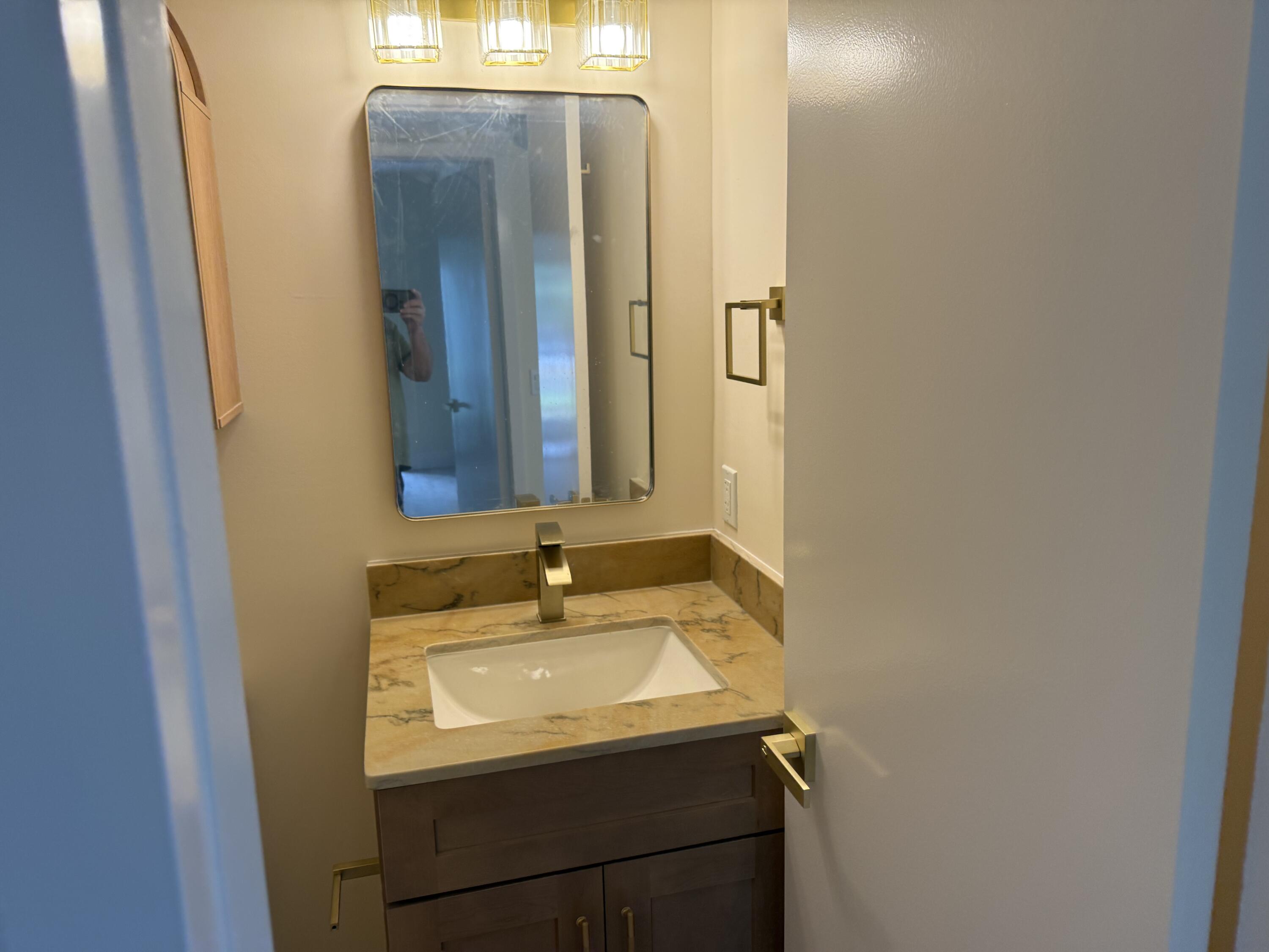 47 Preston F, Unit 47 Boca Raton, FL 33434 - Photo 7 of 10 IMG_5449