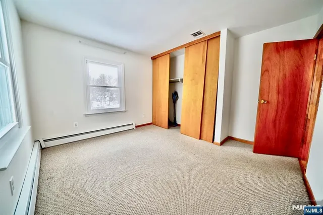 $3,000 | 2 Lambert Street, Pompton Lakes, NJ 07442