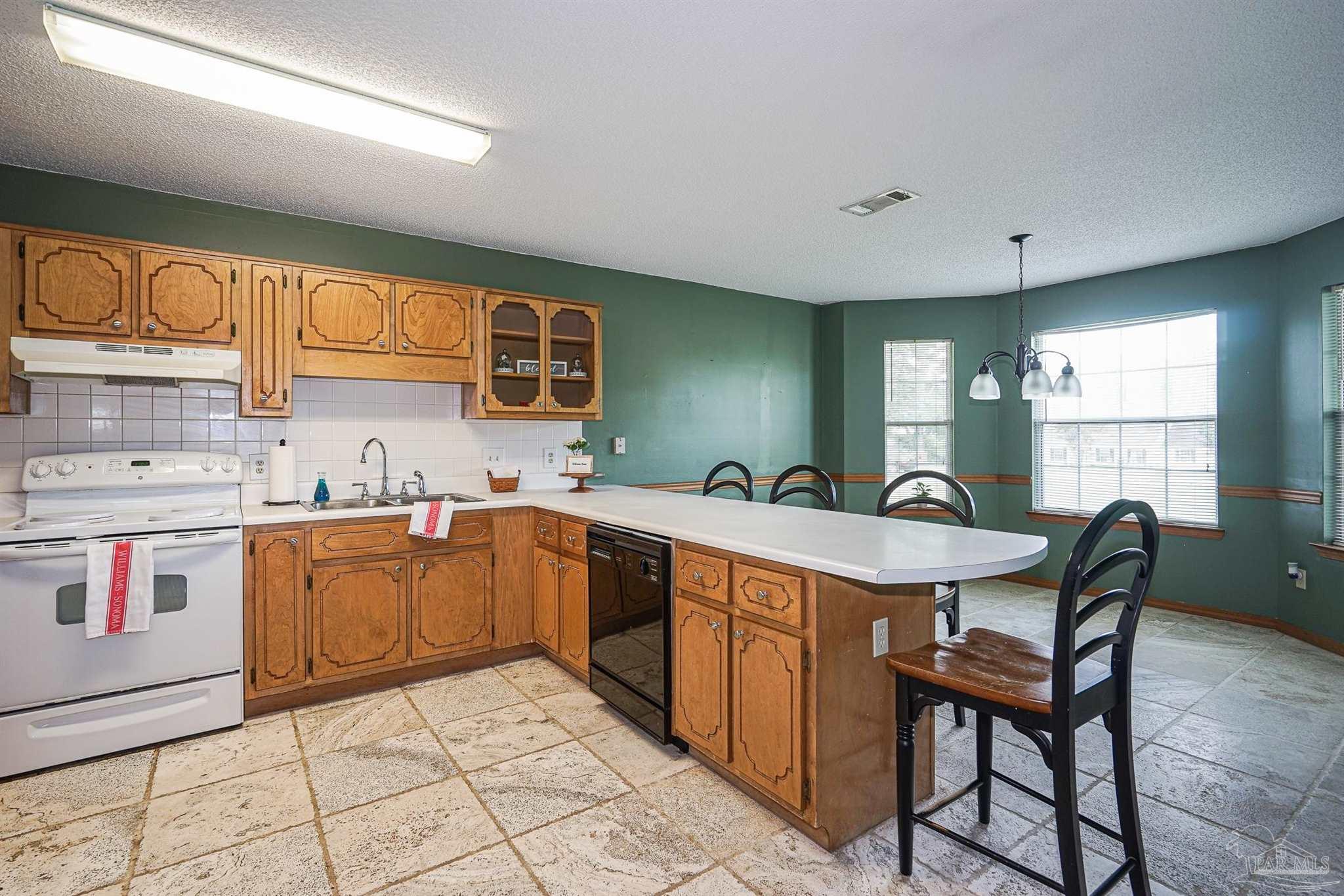 3520 Schifko Road Cantonment, FL 32533 - Photo 9 of 26 Gallery Image 9