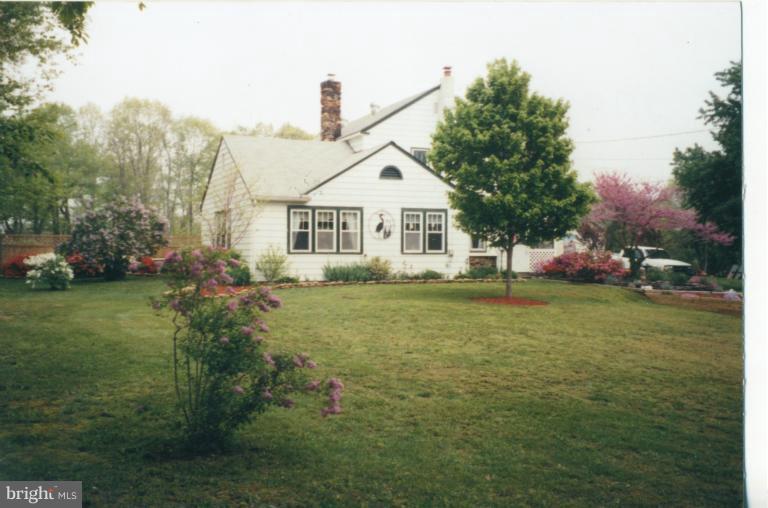 2635 Oldfield Point Road Elkton, MD 21921 - Photo 2 of 8 Exterior (Front)