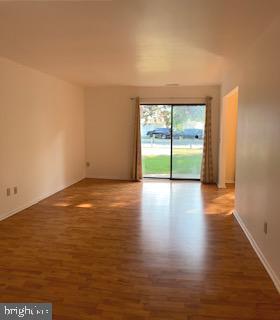 14 Saffron Drive Lumberton, NJ 08048 - Photo 8 of 28 Living Room